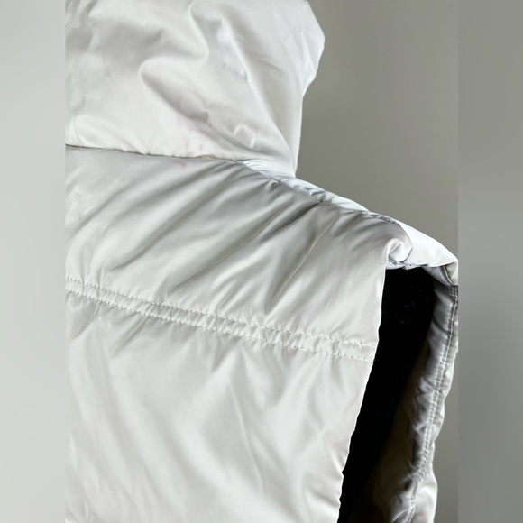 Beige Crop Puffer Vest Cropped Zip Up Down Quilted Jacket Neck Padded Airport 25 - Picture 12 of 17